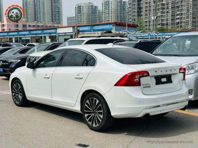Volvo 2018 Volvo S60 S60L T5 Smart Edition, 89,100 km