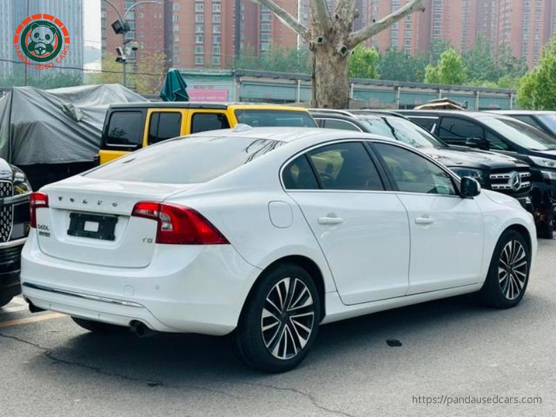 Volvo 2018 Volvo S60 S60L T5 Smart Edition, 89,100 km