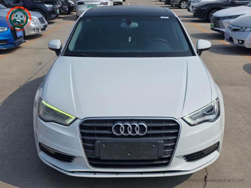 Audi Audi A3 2015 Limousine 40 TFSI Automatic Luxury, 123,100 km