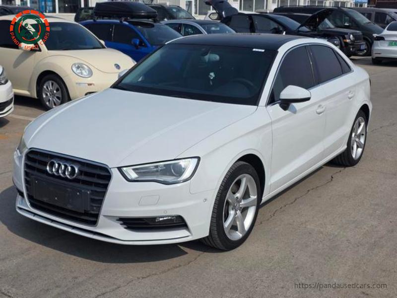 Audi A3 2015 Limousine 40 TFSI Automatic Luxury, 123,100 km