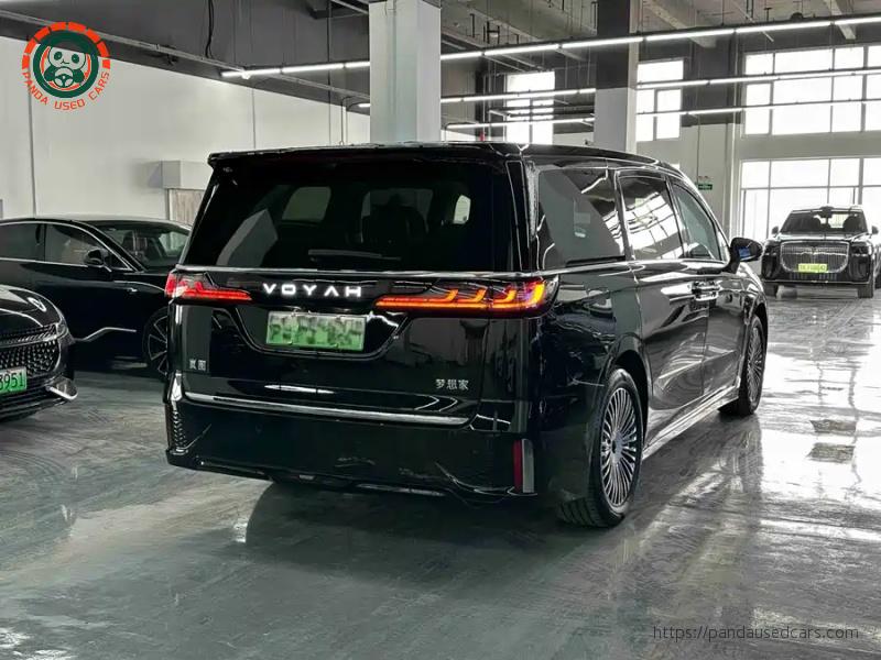 Voyah Voyah Dreamer 2025 PHEV 4WD Premium Kun Edition