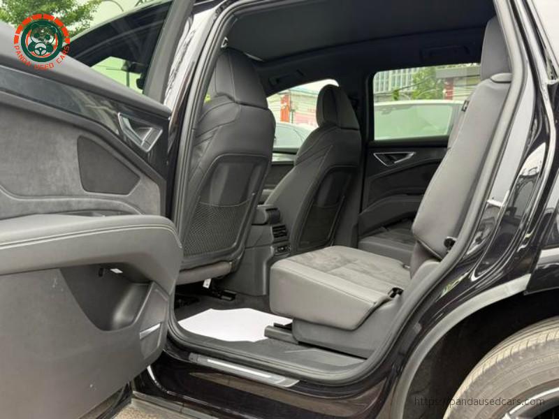 Audi Audi Q5 e-tron 2022 50 e-tron quattro Glory Edition Mech Suit