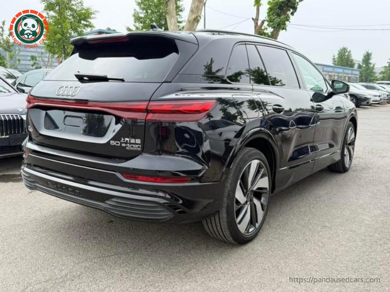 Audi Audi Q5 e-tron 2022 50 e-tron quattro Glory Edition Mech Suit
