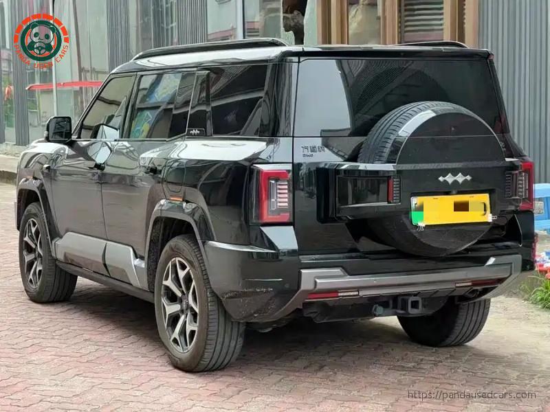 Leopard Leopard 8 2025 Zhi Yong Flagship Edition 7-Seater