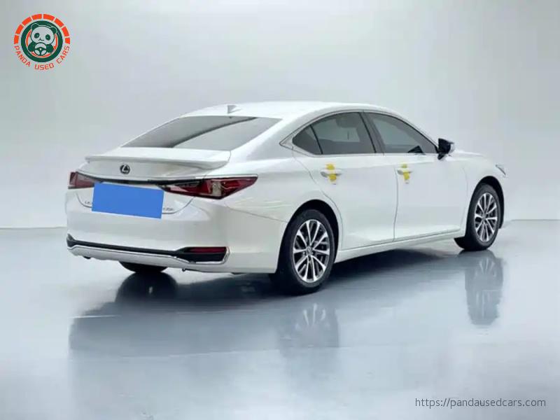 Lexus Lexus ES 2022 300h Elegant Edition