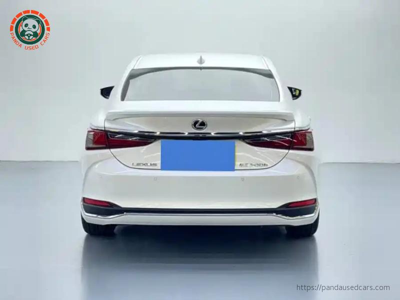 Lexus Lexus ES 2022 300h Elegant Edition
