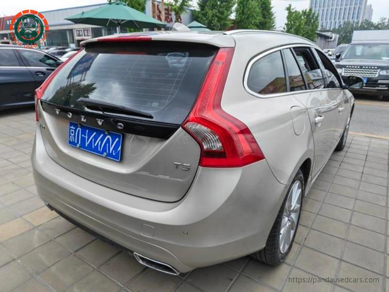 Volvo 2017 Volvo V60 T5 (Momentum) — China V Emissions Standard — 82,300 km