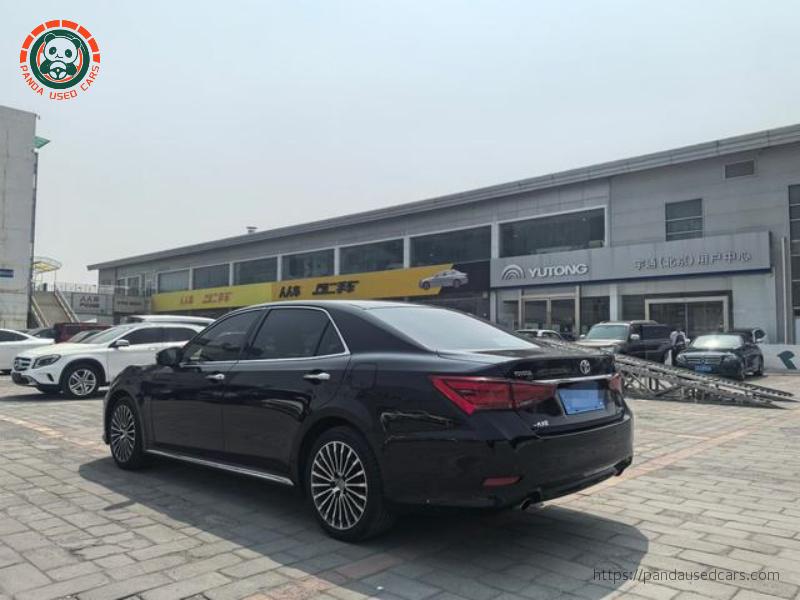 Toyota Crown (2018 Model) 2.0T Sport Edition — 69,000 km