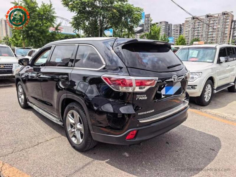 Toyota Highlander (2015 Model) 2.0T 4WD Luxury Edition, 7-Seater — 132,000 km