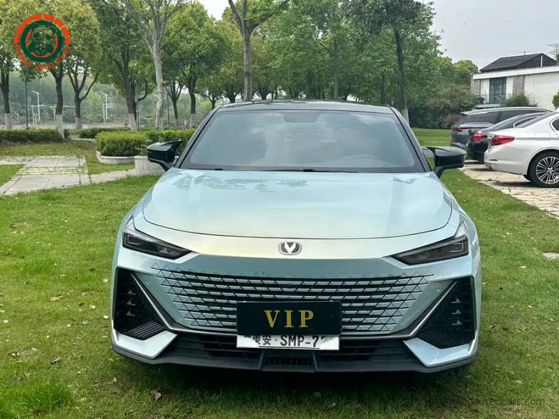 Changan Changan UNI-V 2022 1.5T Premium
