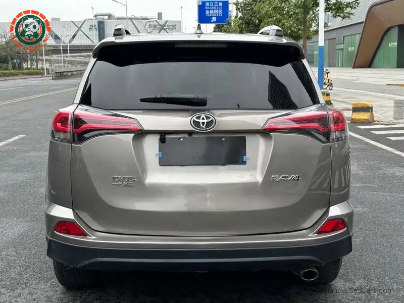 Toyota Toyota RAV4 2016 2.0L CVT 2WD Fashion Edition