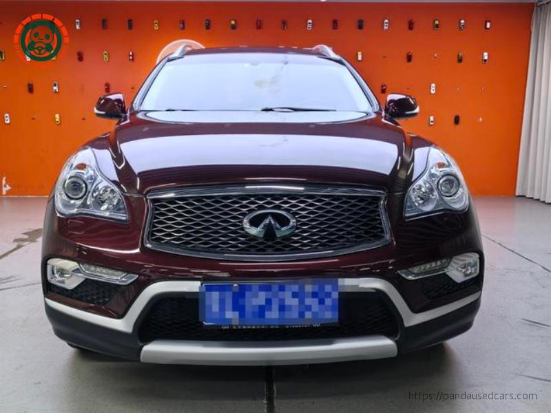 Infiniti 2015 Infiniti QX50 2.5L Yuexiang Edition — 63,100 km