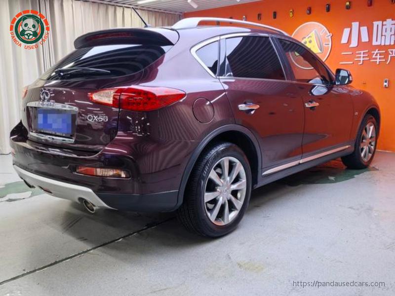 Infiniti 2015 Infiniti QX50 2.5L Yuexiang Edition — 63,100 km