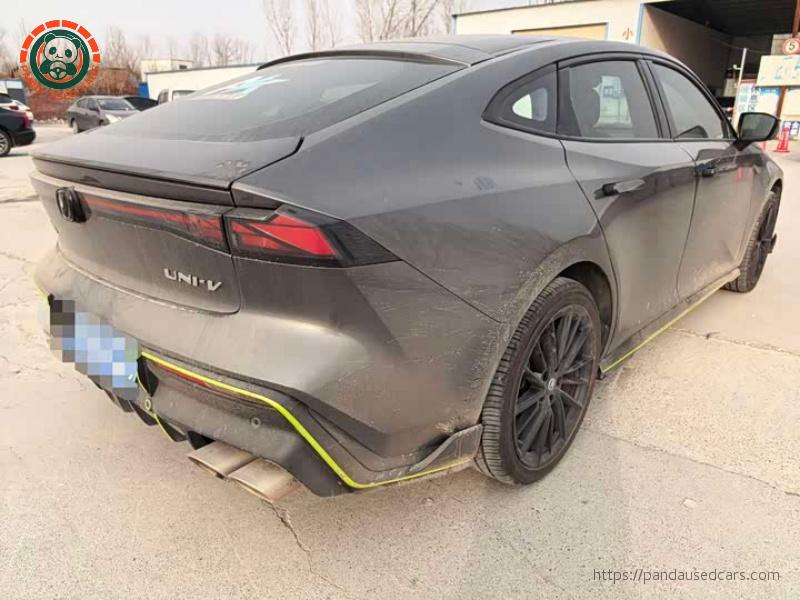 Changan Changan UNI-V 2022 1.5T Sport Edition