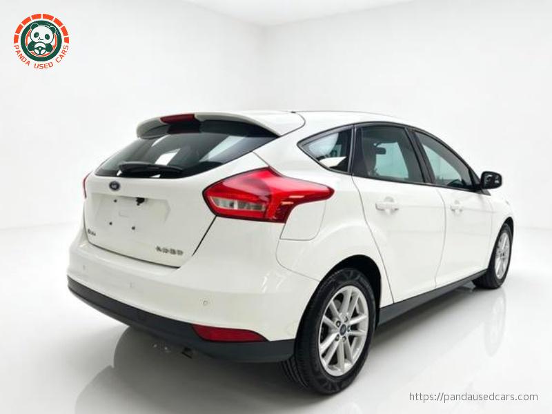 Ford Ford Focus 2015 Hatchback 1.6L Automatic Fashion Edition, 83,100 km
