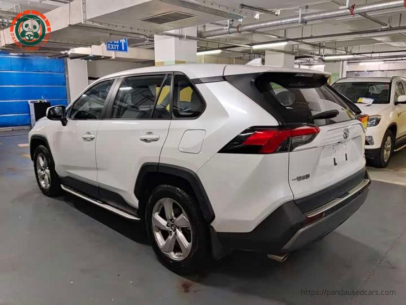 Toyota Toyota RAV4 2021 2.0L CVT 2WD Premium edition