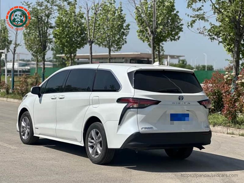 Toyota Toyota Sienna 2024 2.5L Hybrid Comfort Edition