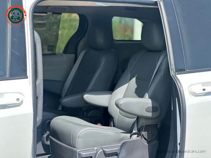 Toyota Toyota Sienna 2024 2.5L Hybrid Comfort Edition