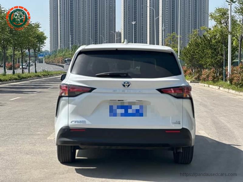 Toyota Toyota Sienna 2024 2.5L Hybrid Comfort Edition