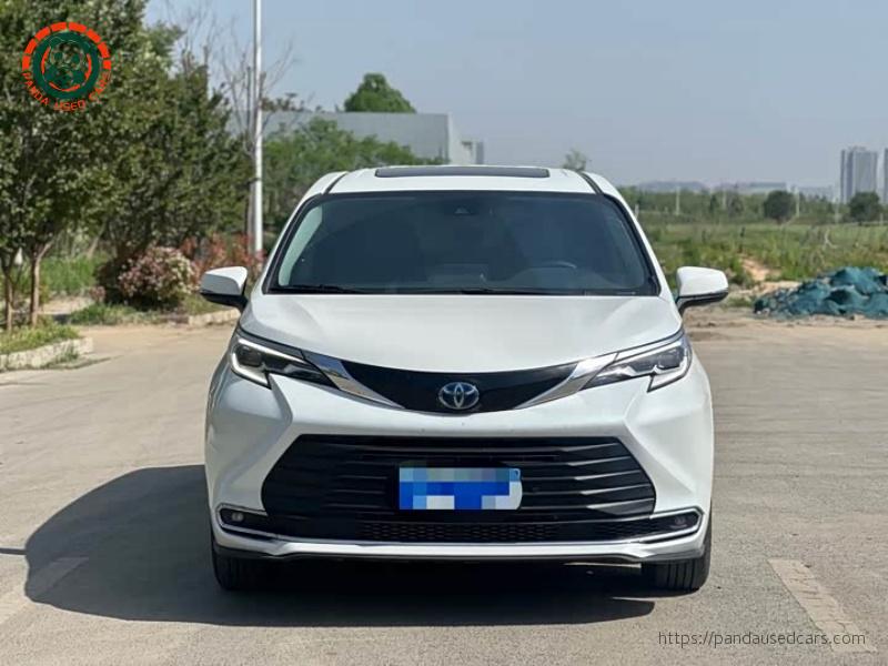 Toyota Toyota Sienna 2024 2.5L Hybrid Comfort Edition