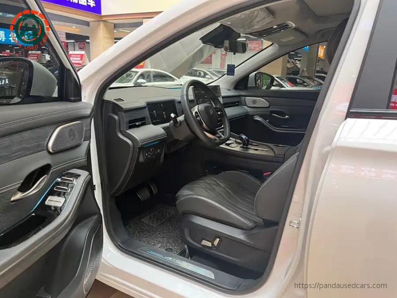Jetour Jetour X90 C-DM 2025 Luxury Edition 7-Seater