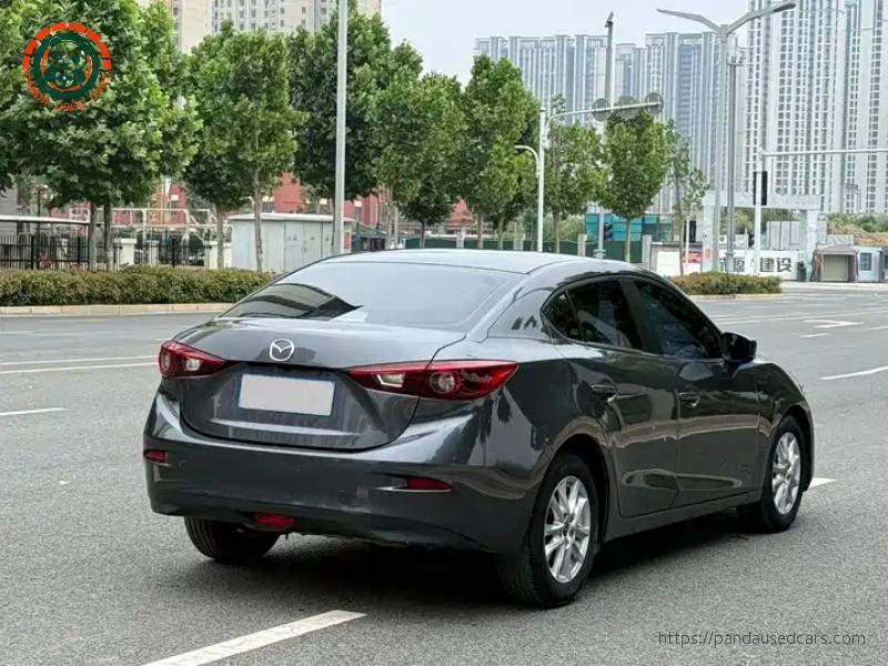 Mazda Mazda 3 Axela 2017 Sedan 1.5L Automatic Luxury Edition