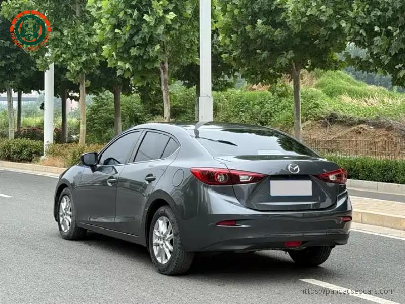 Mazda Mazda 3 Axela 2017 Sedan 1.5L Automatic Luxury Edition