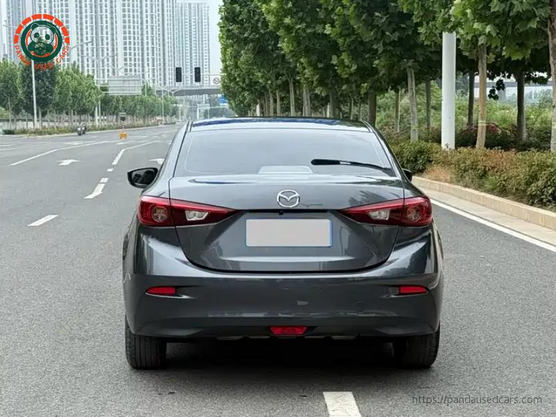 Mazda Mazda 3 Axela 2017 Sedan 1.5L Automatic Luxury Edition