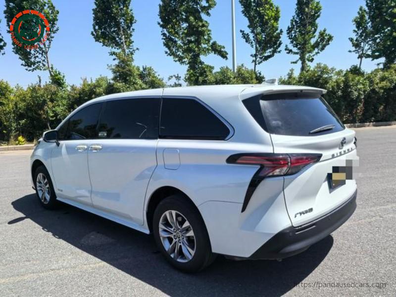 Toyota Toyota Sienna 2024 2.5L Hybrid Comfort Edition