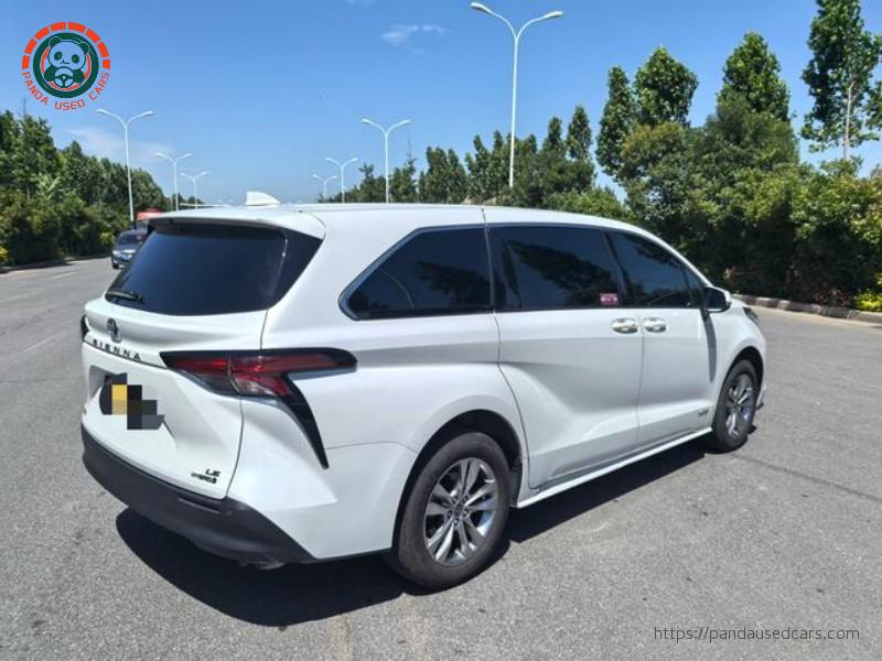 Toyota Toyota Sienna 2024 2.5L Hybrid Comfort Edition