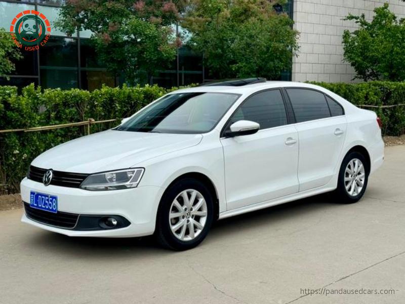 Volkswagen 2012 Volkswagen Sagitar 1.6L Automatic Comfort Edition, 91,200 km