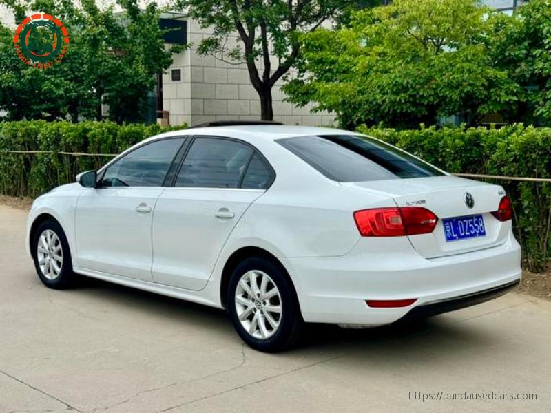 Volkswagen 2012 Volkswagen Sagitar 1.6L Automatic Comfort Edition, 91,200 km
