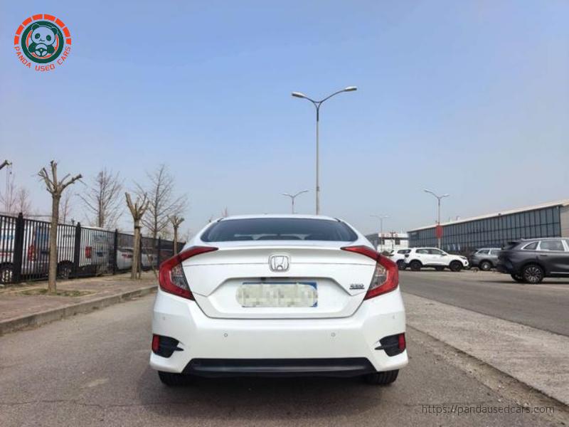 Honda 2016 Civic 220TURBO CVT Luxury Edition, 52,100 km