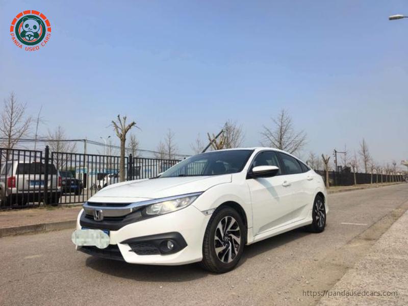 Honda 2016 Civic 220TURBO CVT Luxury Edition, 52,100 km