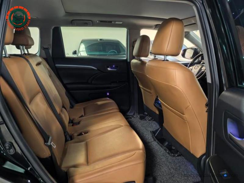 Toyota Toyota Highlander 2021 2.0T AWD Knight Edition 7-seater