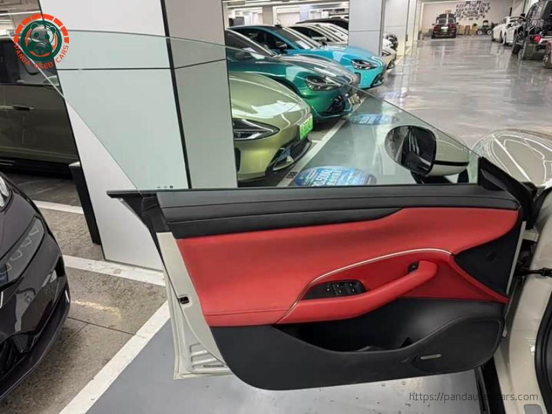 Xiaomi Xiaomi SU7 2024 Rear-Wheel Drive Long Range Intelligent Driving Edition