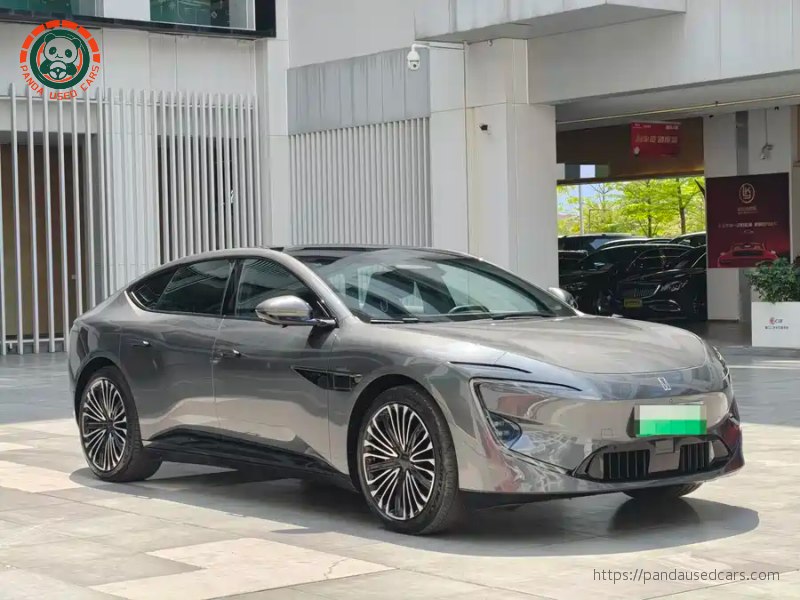 AVATR 2025 Avatr 12 Ultra Pure Electric AWD Fastback Sedan