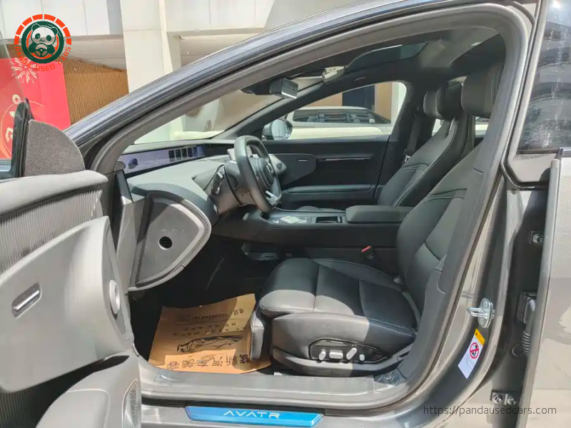 AVATR 2025 Avatr 12 Ultra Pure Electric AWD Fastback Sedan