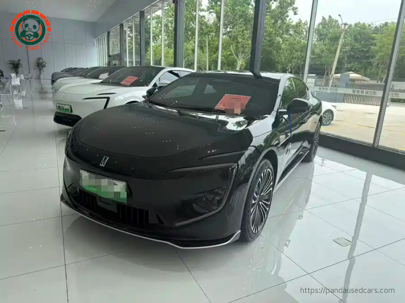 2025 Avatr 12 Ultra Pure Electric AWD Fastback Sedan