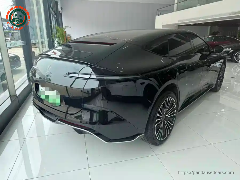 AVATR 2025 Avatr 12 Ultra Pure Electric AWD Fastback Sedan