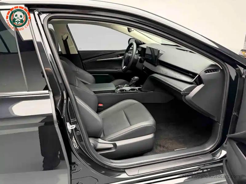 Toyota 2026 Toyota Camry Hybrid 2.0HE Elite