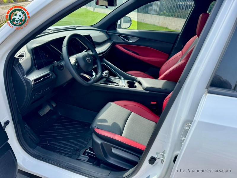 Changan Changan CS35 PLUS 2021 Blue Whale NE 1.4T DCT Premium Edition