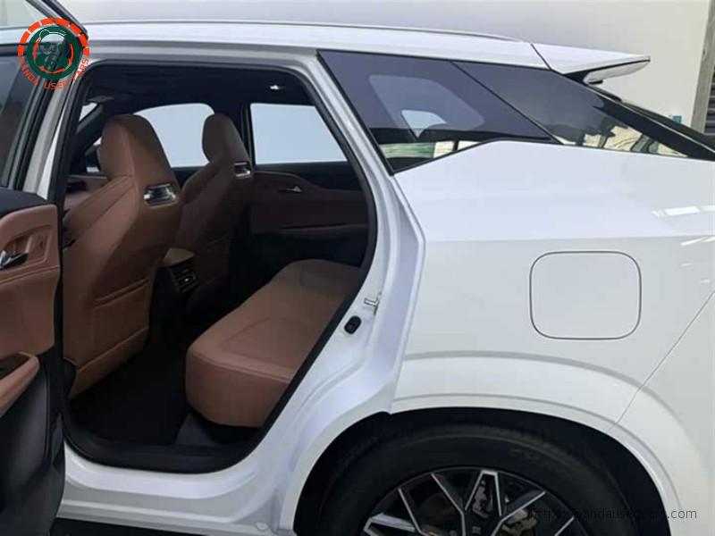 Changan Changan UNI-Z 2025  1.5T DCT Premium Edition