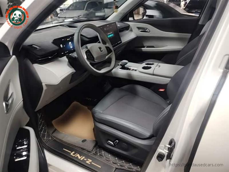 Changan Changan UNI-Z 2025 1.5T Luxury Trim edition
