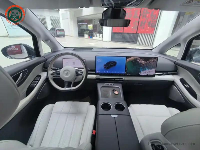 Voyah VOYAH Dreamer 2025 PHEV 4WD Flagship Kunpeng Edition
