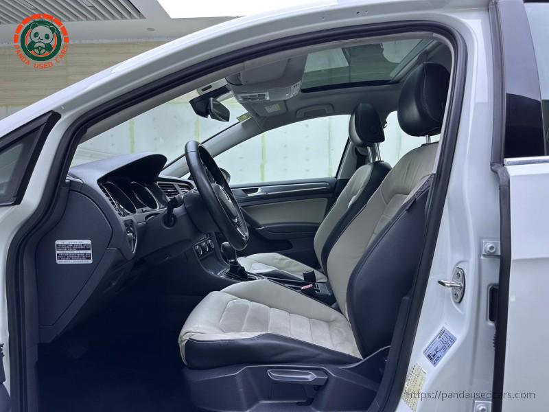 Volkswagen Volkswagen Golf  2017 230TSI Automatic Luxury Millionth Edition