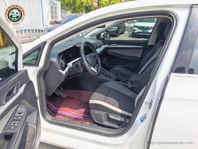 Volkswagen Volkswagen Golf Mk8 2024 1.4 TSI Style 7-speed DSG Special Edition