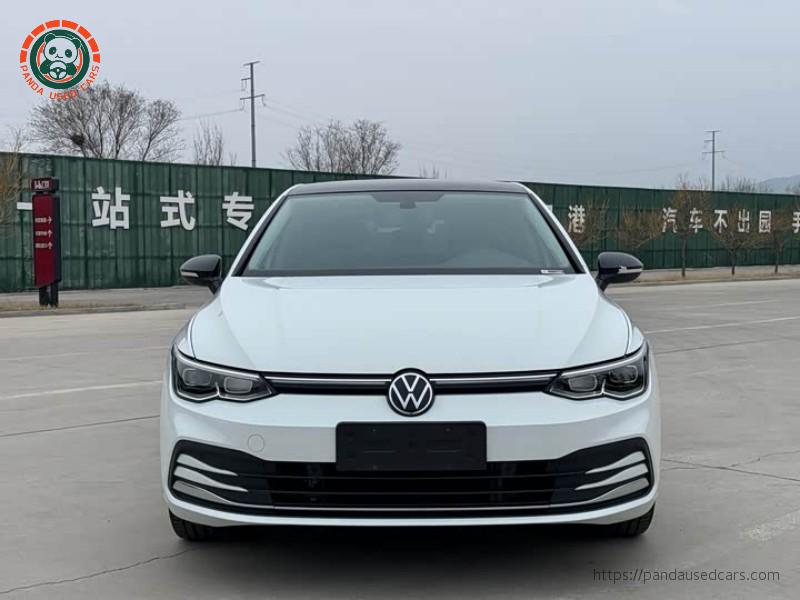 Volkswagen Volkswagen Golf Mk8 2024 1.4 TSI Style 7-speed DSG 50th Anniversary Edition
