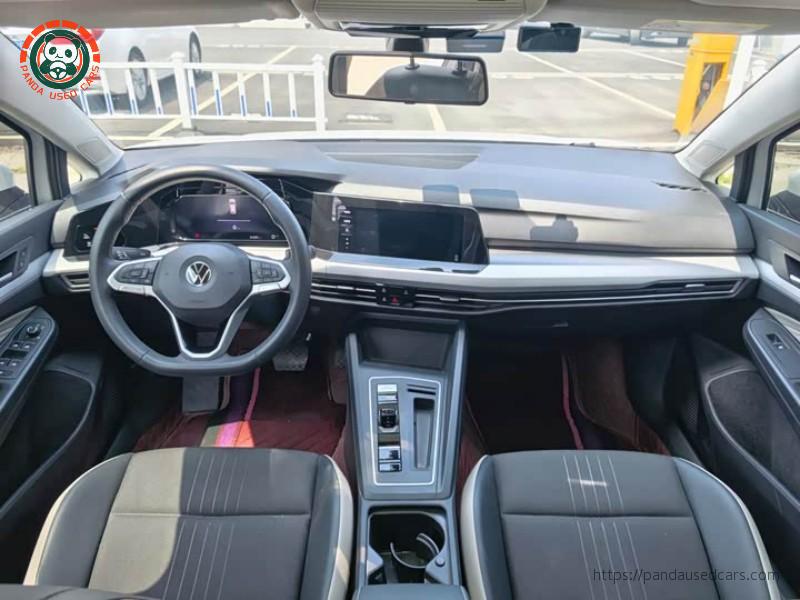 Volkswagen Volkswagen Golf Mk8 2024 1.4 TSI Style 7-speed DSG Special Edition