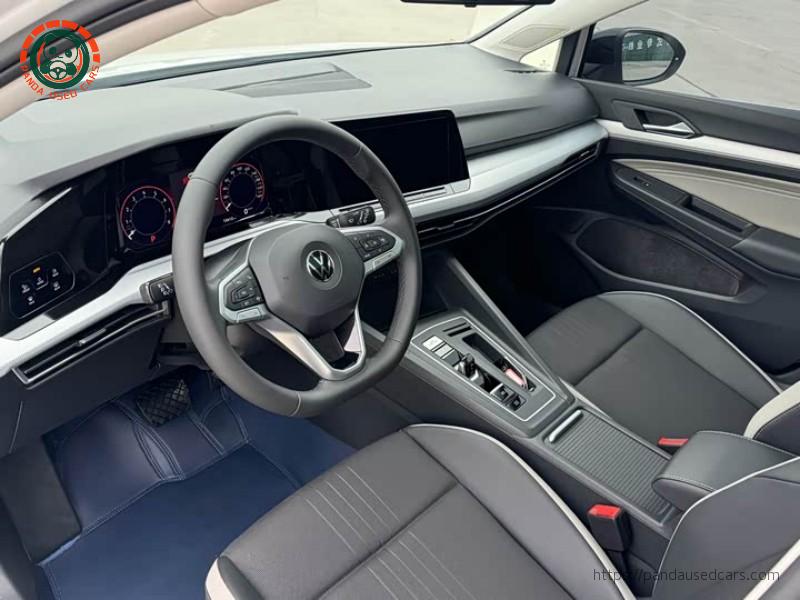 Volkswagen Volkswagen Golf Mk8 2024 1.4 TSI Style 7-speed DSG 50th Anniversary Edition
